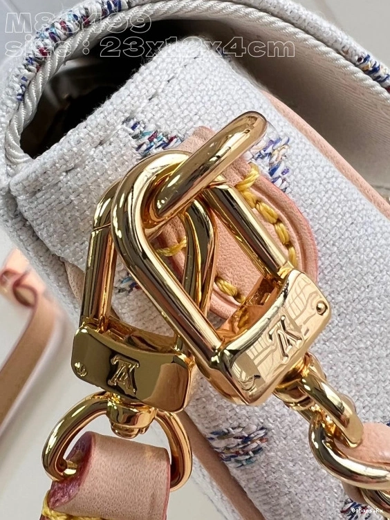 on Ivy-23.5*12*4.3cm VUITTON LOUIS Chain Wallet 0331